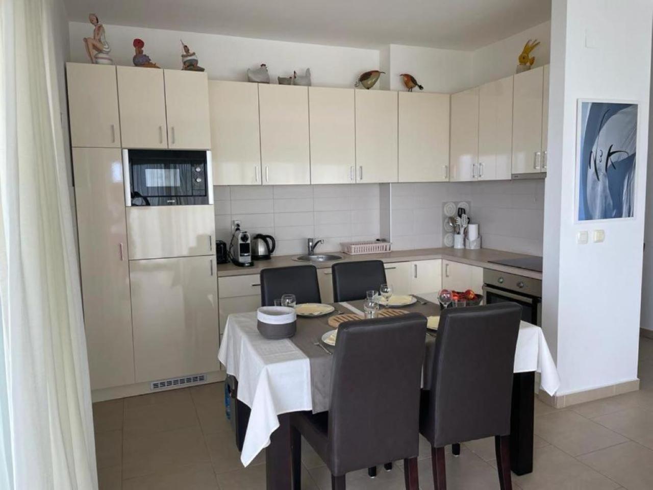 Acacia Hill Apartment C01 Without Pool Ðenovići Dış mekan fotoğraf